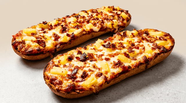 Garlic Bread with Cheese & Bacon.